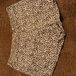 Black and white print shorts